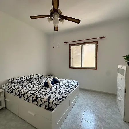 Cruz * Santa Cruz de Tenerife